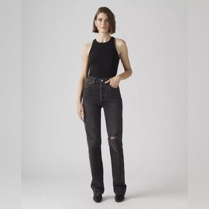 NWT Levi’s Ribcage Straight Dark Grey Distressed Jeans - Women’s 27